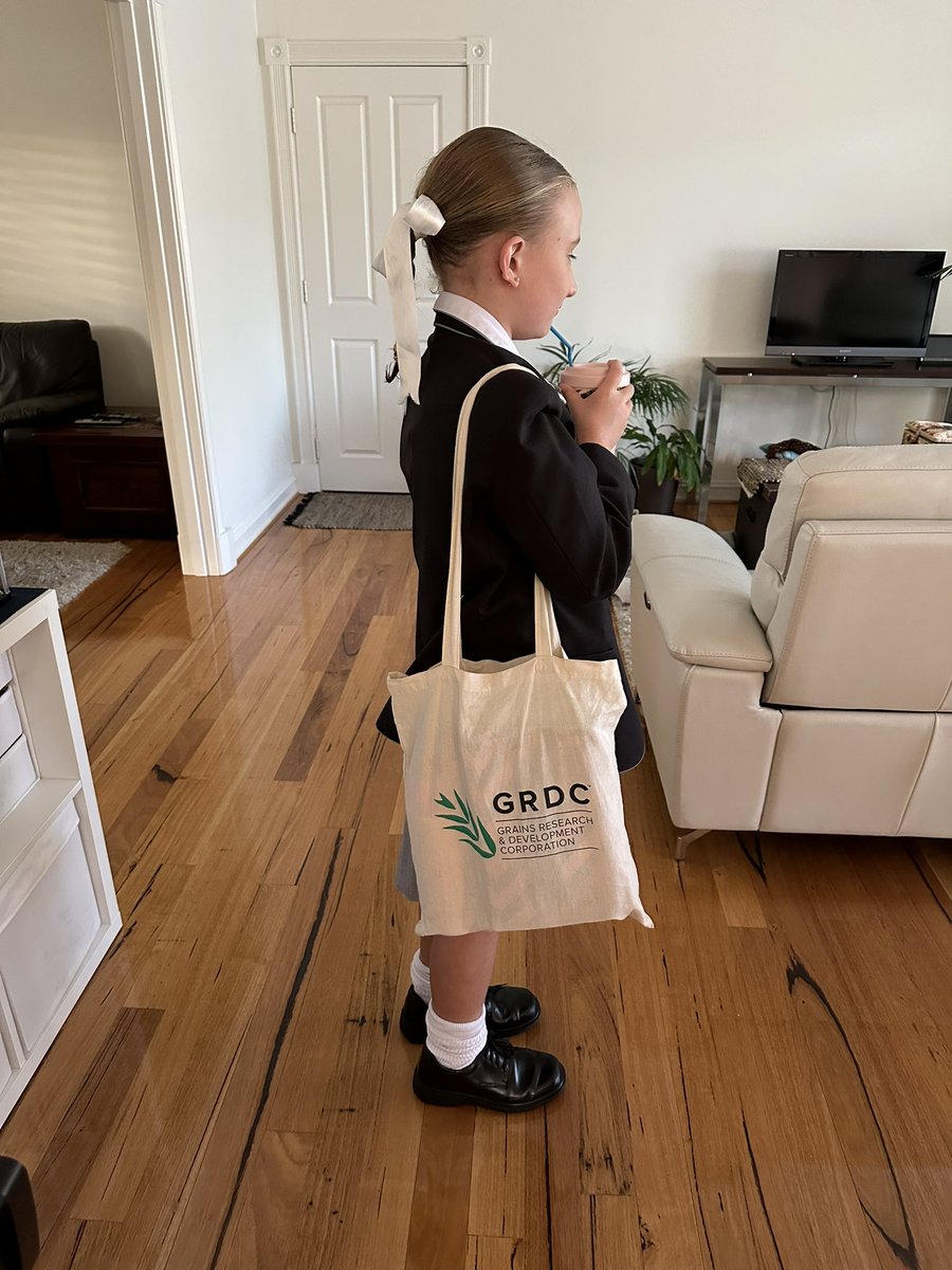 Well done @theGRDC on getting kids excited about Ag- my city kid 11 year old thinks the work you do is so “cool” that her carry bag of choice to her school’s leadership excursion today is the satchel we received @evokeAG - Ag will get promoted today to 100s of school kids today!
