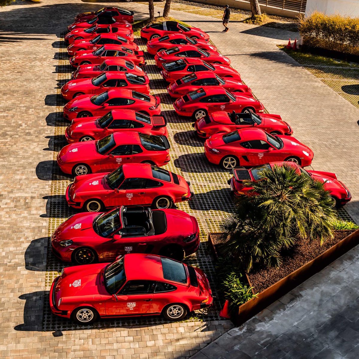 cmagudo's tweet photo. #RedOnly ❤️ by @porscheclubespana
We did it again @porsche @tagheuer
#porsche #porscheclub #porscheclubespaña #porschelife #porschemoment
📸 @airmadrid
🎥 @willpht_ https://t.co/JgMwDzYGm1