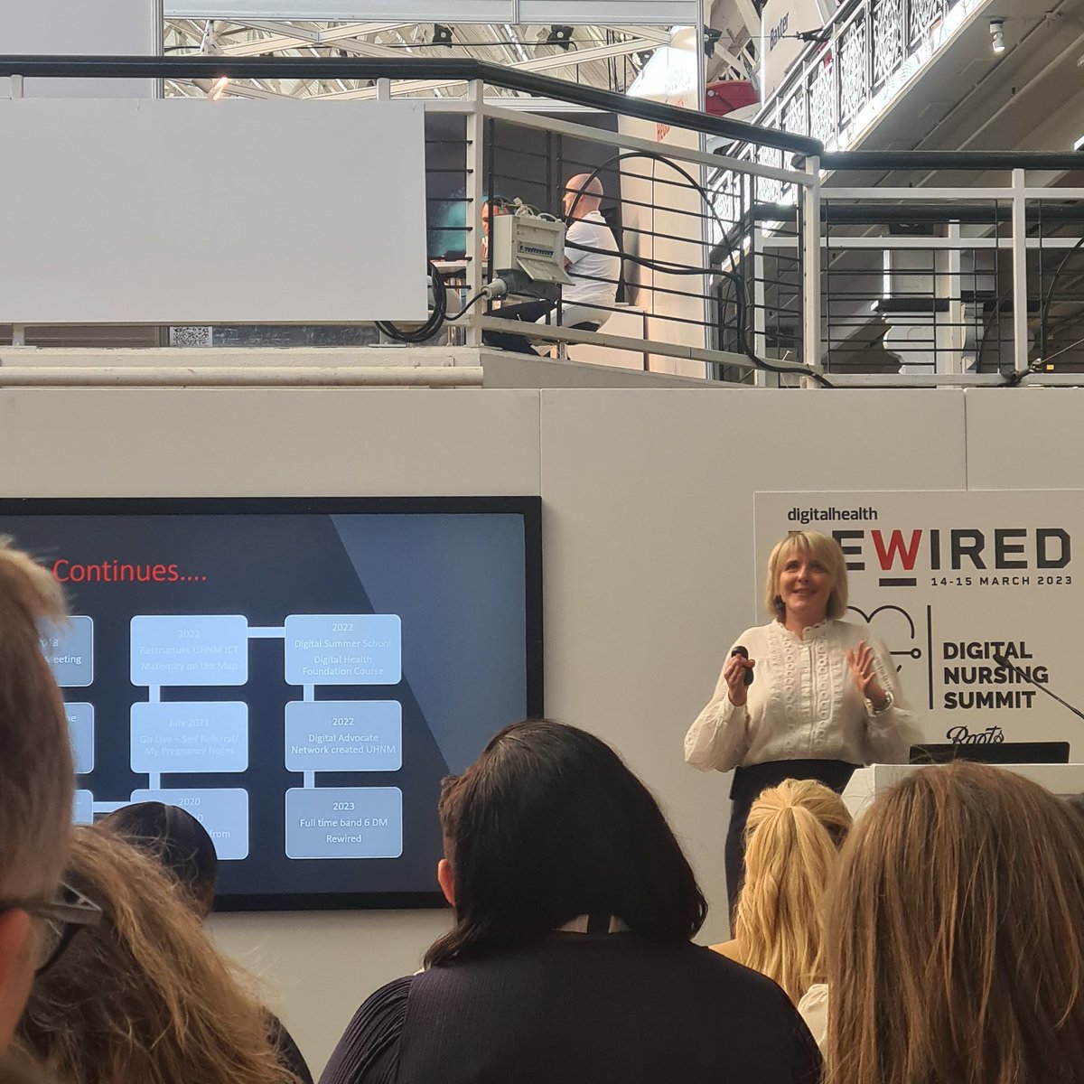 #Rewired2023 meeting so many inspirational people 🌟 Privileged to have started my digital journey working alongside <a href="/LucyBoot1/">Lucy Boot</a> who was amazing standing up on the stage delivering her speech 👏🏼 Can only hope to become as fabulous as Lucy within the my role as a #digitalmidwife
