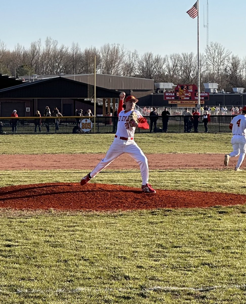 🔁 Now pitching: Nathan Evans
4 scoreless innings from Matthew Kennedy!