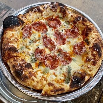 TravelCostaMesa's tweet photo. We know today is Pi Day and most people focus on the pizza pie, but Costa Mesaโs got a variety of pies to try.
#piday #314day #pie #eatcation #costamesa #costamesaca #costamesacalifornia https://t.co/pBdDGpwxMI