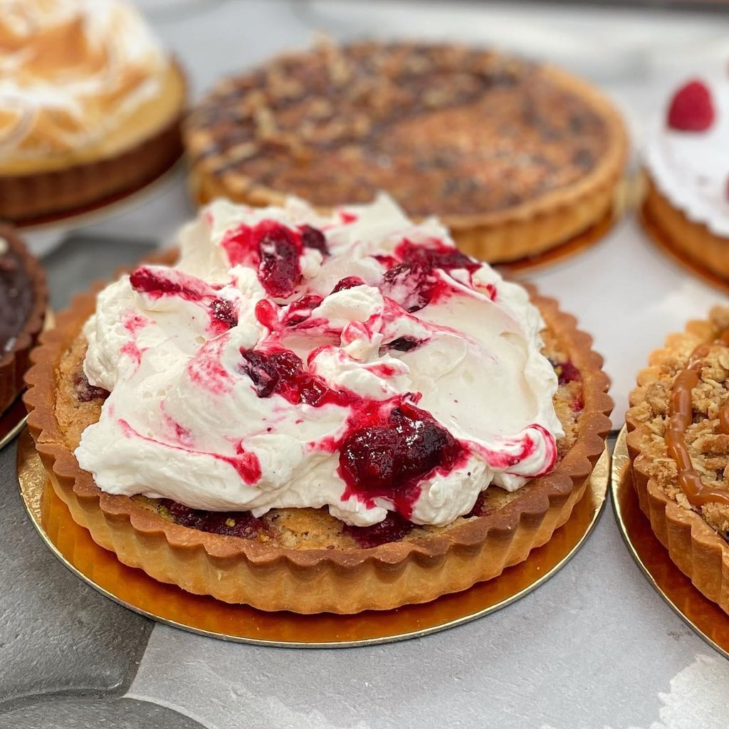 TravelCostaMesa's tweet photo. We know today is Pi Day and most people focus on the pizza pie, but Costa Mesaโs got a variety of pies to try.
#piday #314day #pie #eatcation #costamesa #costamesaca #costamesacalifornia https://t.co/pBdDGpwxMI