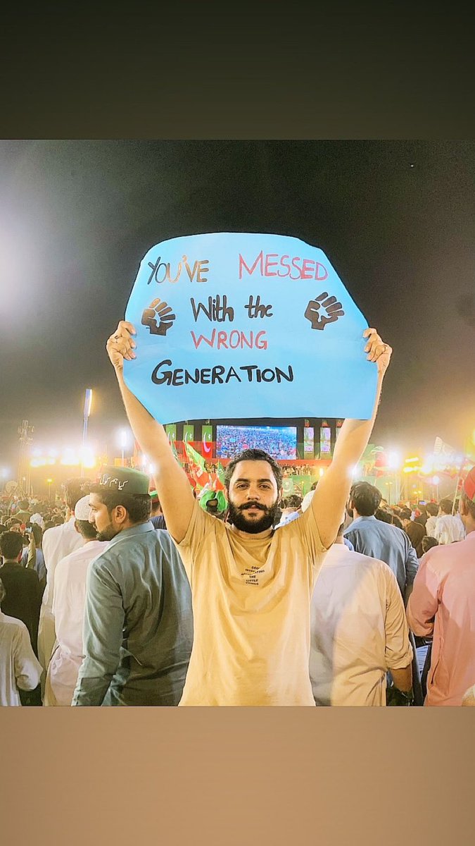 AhmedNawazAZ's tweet photo. Bastard company 😡 #ملک_بند_کرو #عمران_خان_کی_جان_کو_خطرہ #عمران_خان_ہماری_ریڈ_لائن #زمان_پارک_پہنچو  #مائنڈگیم_ماسٹر_عمران_خان https://t.co/0O9SbNwuam