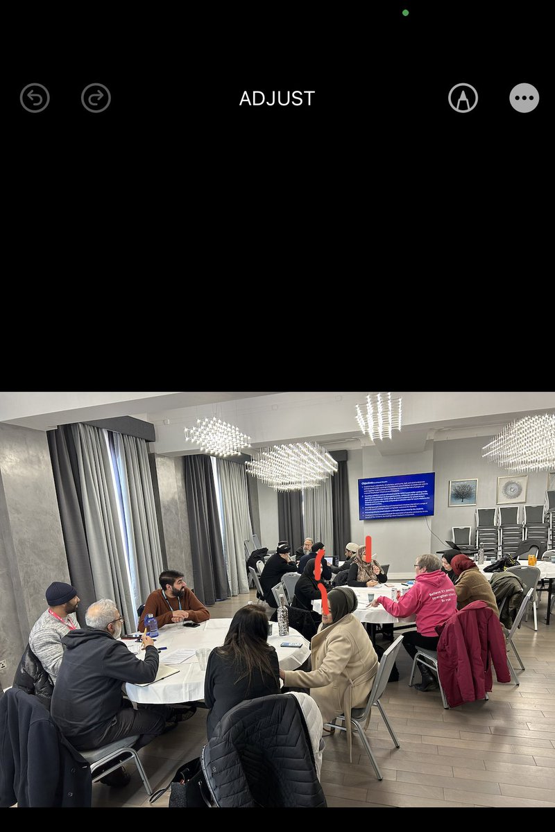 DevelopGlodwick's tweet image. Fantastic away day workshop delivered by @786maq for our group today, a lots of positives taken out and future is bright  #developcommunity @OsmanSayyed