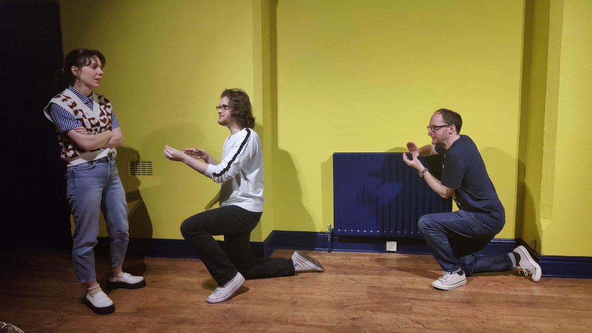 LoosegooseNotts's tweet photo. HONK!!
The Goose was back tonight. The Goose gives stage time every fortnight to improvisers who want to play with new people or who want to try new things. Check us out on the 2nd and 4th Tuesday of the month at 8pm at The Organ Grinder in Canning Circus, Nottingham https://t.co/JQeDMHdnQ7