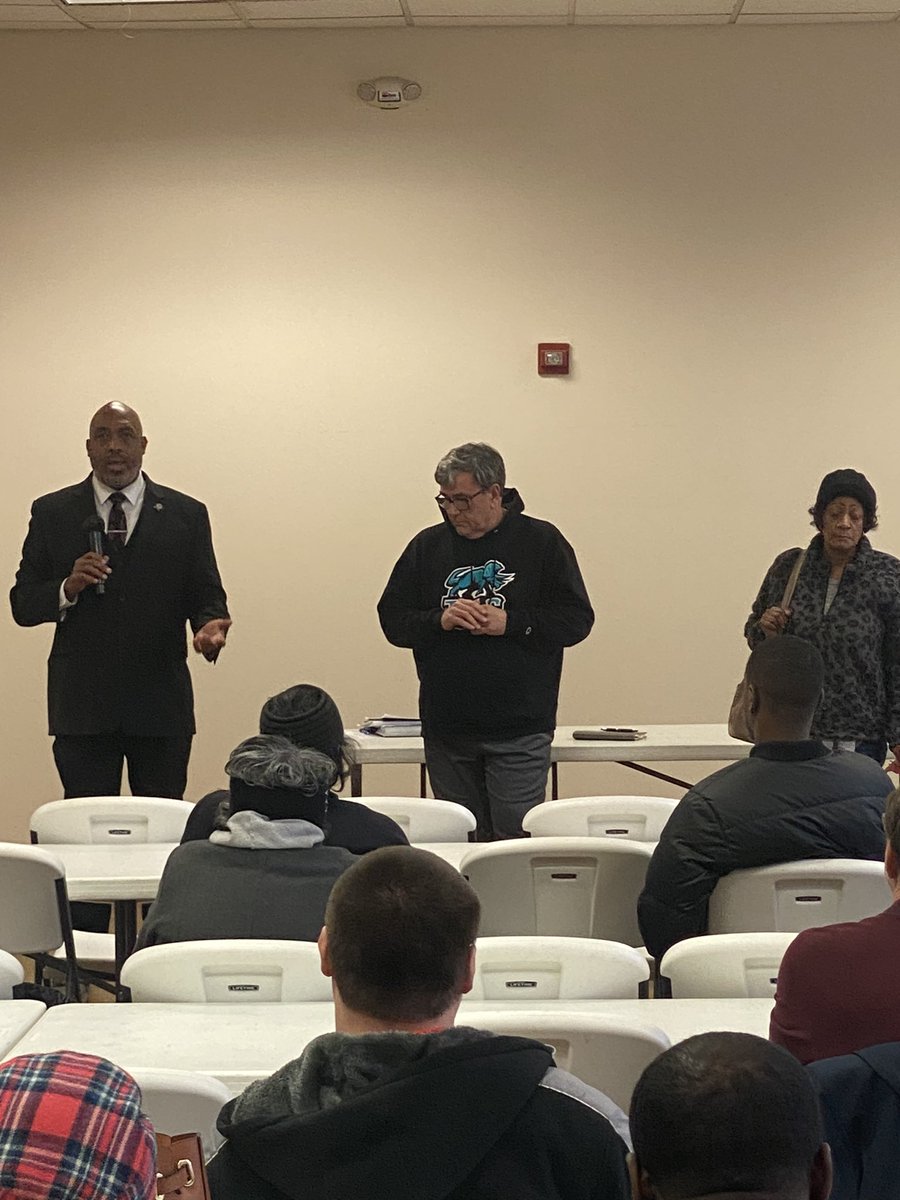 Griff4CLE6's tweet photo. Next up to address our ward 6 family is Community Housing Solutions. They’re here to discuss ways they’re assisting seniors with home repairs and helping them to age in place. @CHScleveland #Iloveward6 #IloveCLE https://t.co/kUjBzQhLmm