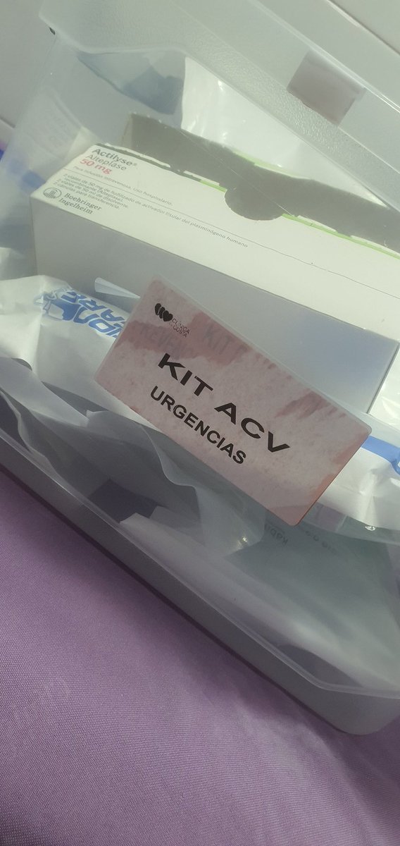 ximesuarezc's tweet photo. Acabo de dejar a mi madre en Cuidados Intensivos luego de un accidente cardiovascular. 
Las próximas 24 horas serán decisivas para su recuperación. 
Les agradezco sus oraciones. 
🙏🙏🙏 https://t.co/rowIaaBB47