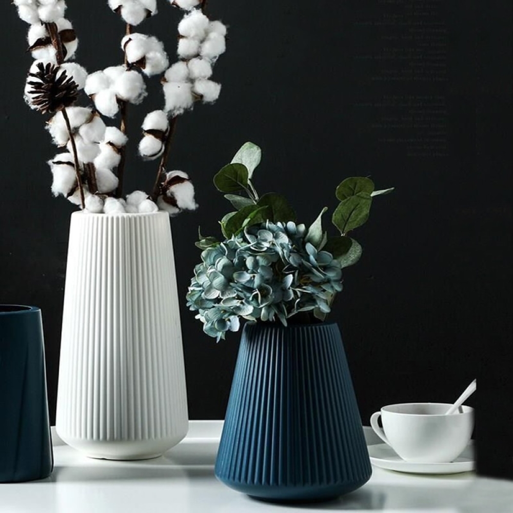 Non-Breakable Plant Vase for Home Decor #interior #homeorganizers decasadecors.com/non-breakable-…