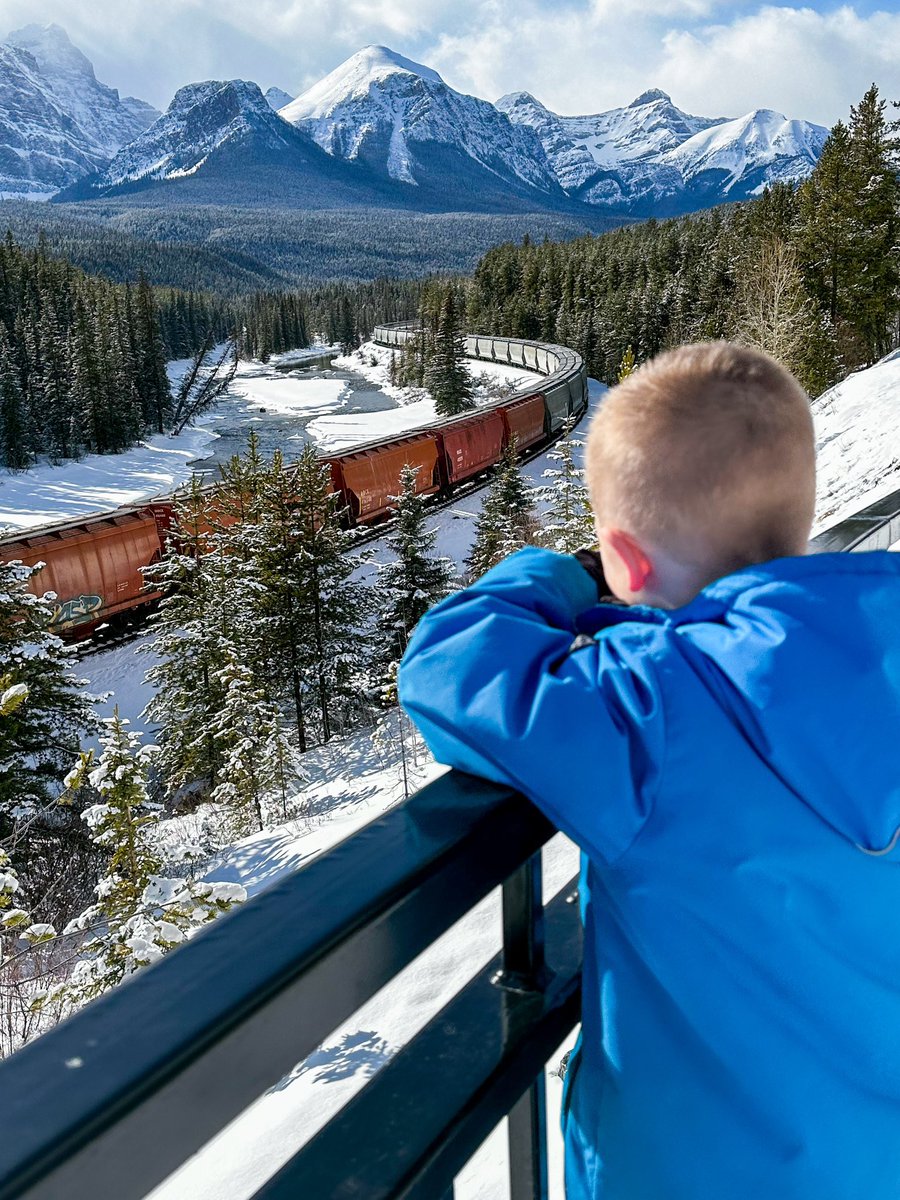 Trains in the mountains = the best day #trains #mountains #trainspotting
