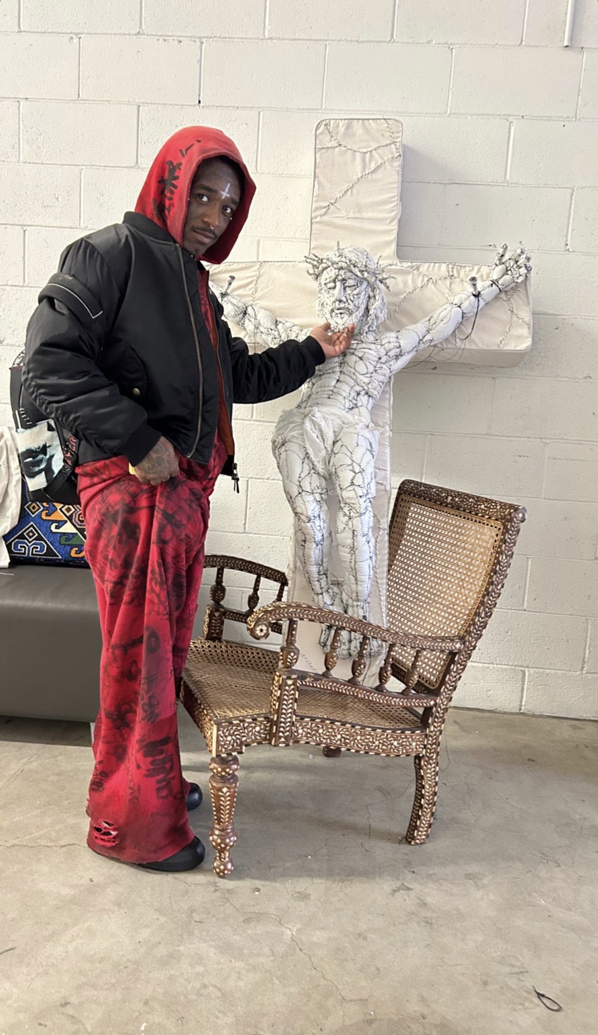 uziawge on X Lil Uzi Vert with a upside down cross on their forehead https t llsIwV5puv X