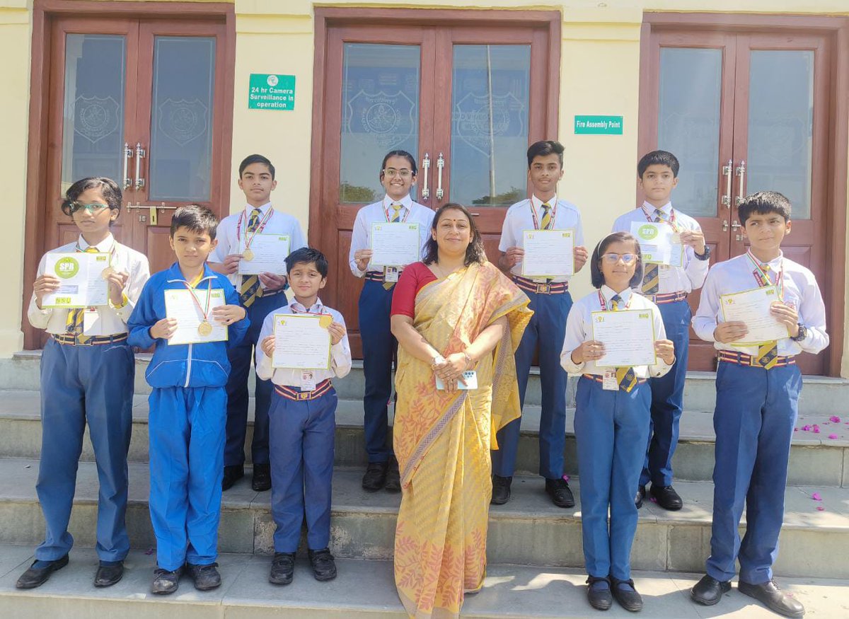 MMVMUdaipur's tweet image. Congratulations to the winners of  Science Olympiad by SOF. We wish these bright minds to achieve more.

#scienceandtechnology #olympiad #learnsmart #mmvm #udaipur #rajasthan