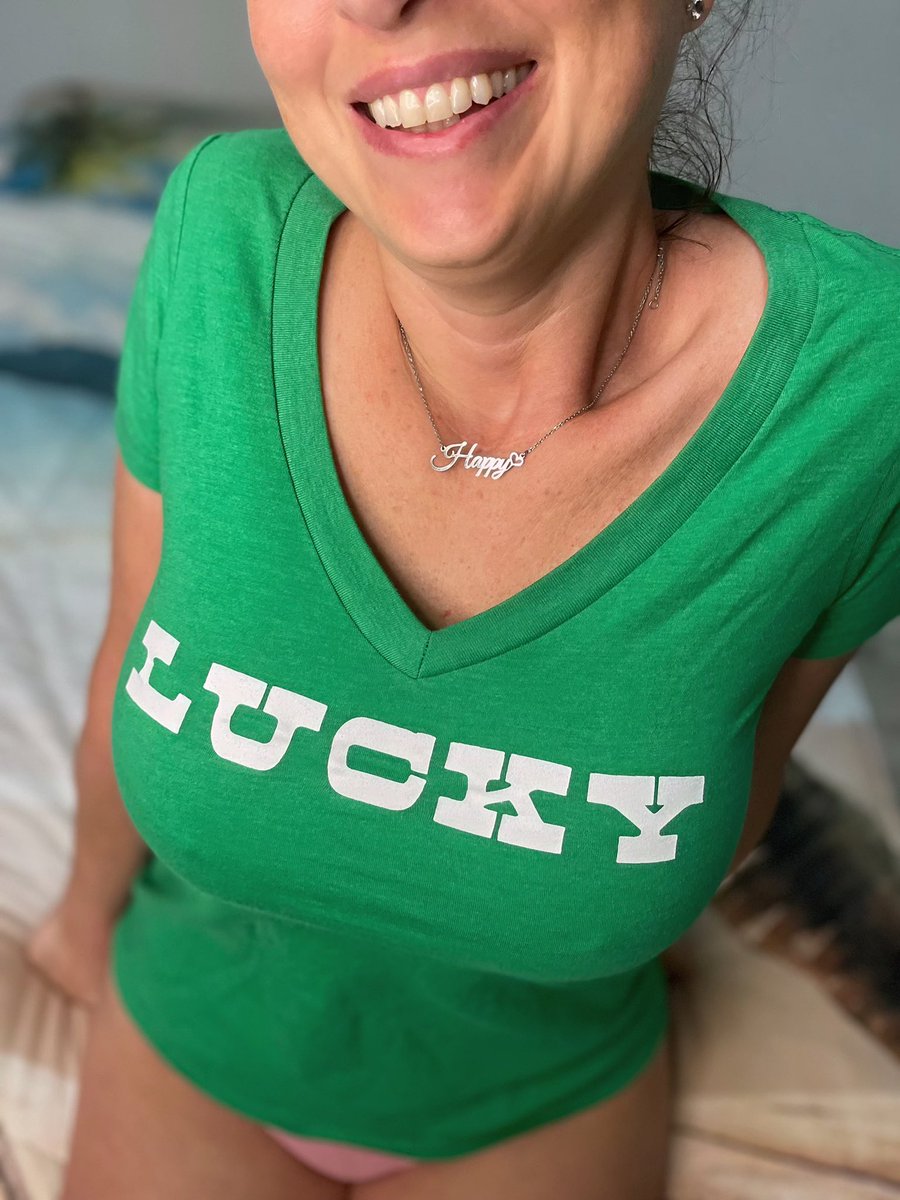 HappyHotwife's tweet photo. I love my new shirt from #AMSOA @iRESIST702  I am Feeling Lucky.  How about you?😈🔥.  Go check out their page.  I can't wait to wear this on ST Patrick's day.  Well until it comes off.😈🔥🔥😂📿📿📿. #lucky #luckyshirt #StPatrickDay #stpattysday #hotwife #happyhotwife  #stpattysday