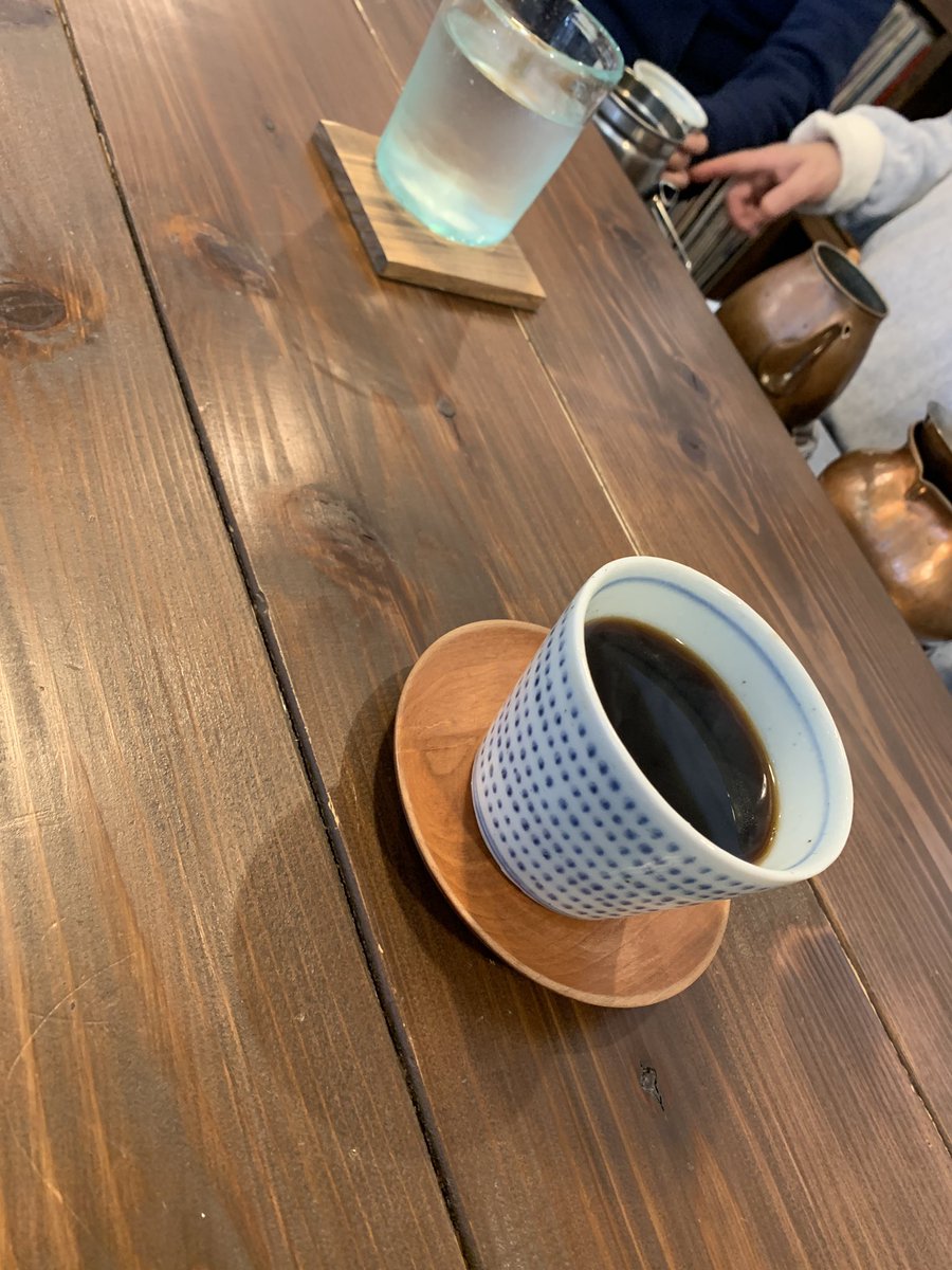 卒業式後に娘と #ブルースの木 でコーヒー飲んでます

 #函館 
 #カフェ 
 #美味しいコーヒー 
 #自家焙煎