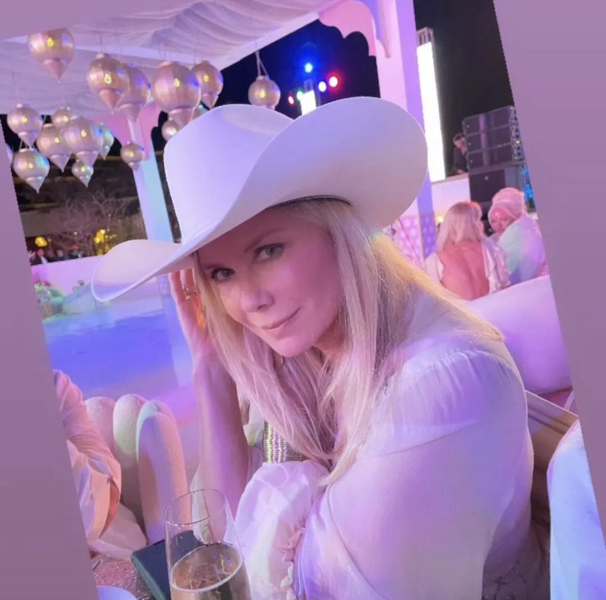 KatherineKellyL's tweet photo. Howdy🤠🤠🤠🤠 https://t.co/Xk8R9SlIdV