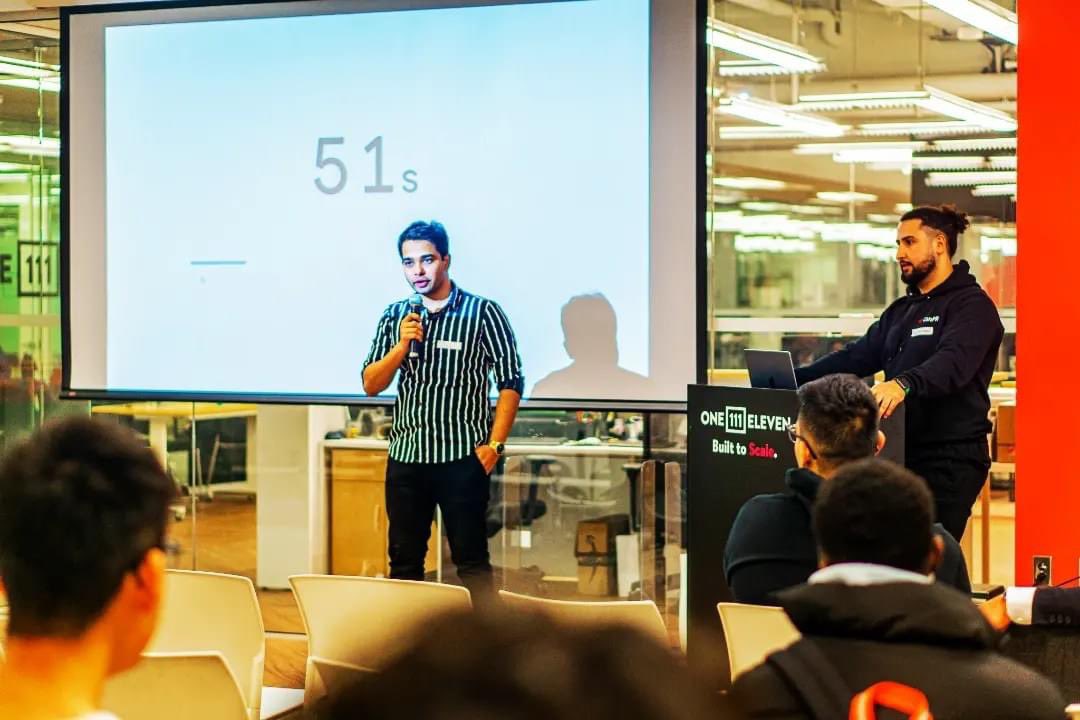 idevangsharma's tweet photo. ⭐️ It feels good to be back on stage after 2 months 🎤

Glad to meet and connect with some amazing folks across Tech, Finance, Consulting and Media Industries.

@CanPR_io 
@oneeleven_111 

#publicspeaking 
#tech https://t.co/PlHP857rux