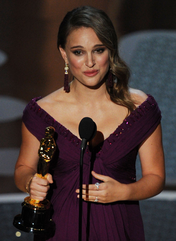 snowybeach's tweet photo. Best actress wins I was excited about over the years:

Halle Berry 2001
Helen Mirren 2006
Natalie Portman 2010
Michelle Yeoh 2023

#Oscars https://t.co/4lmsRMWw80