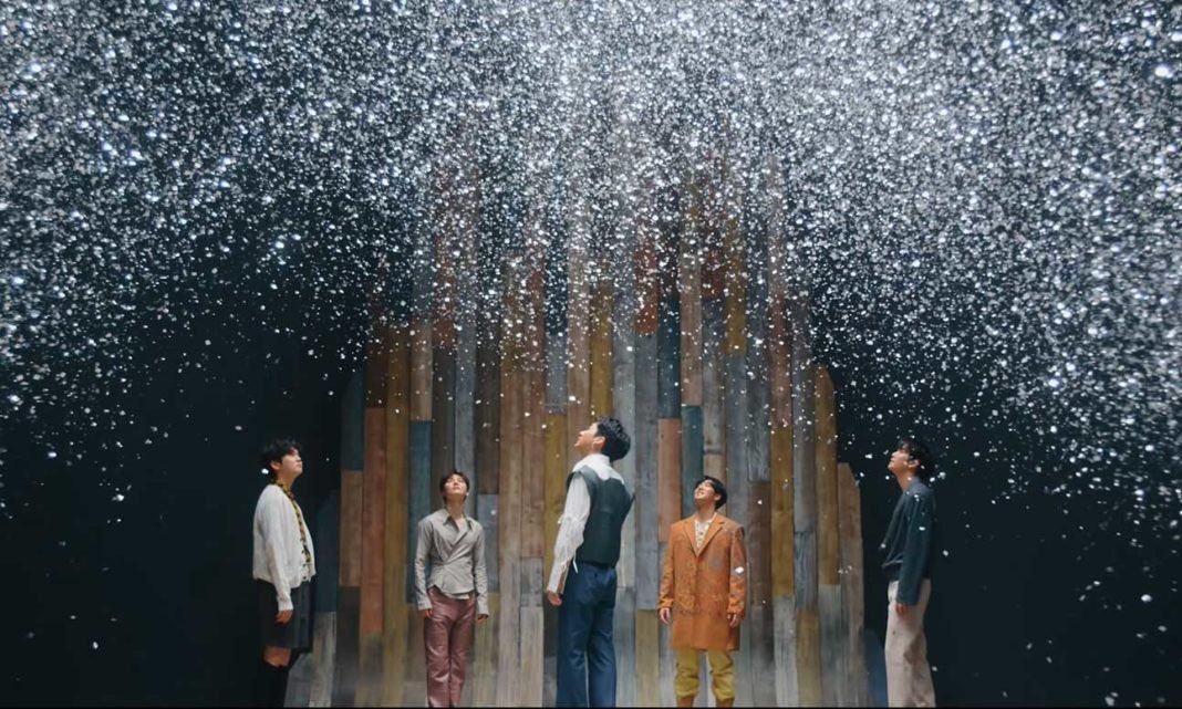 i will be standing there in march

—happy 11th anniversary, nu'est
—general, 2.4k
—every choice in life created a new alternate universe, and in each one, they were still nu'est members
—archiveofourown.org/works/45755296