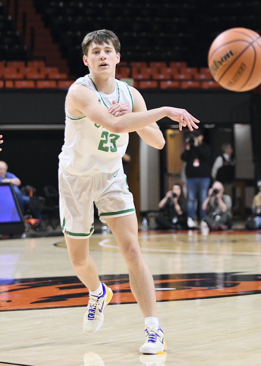 PhotoTime tweet media