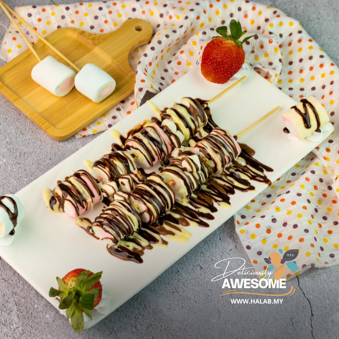HalabKLI's tweet image. Add a touch of sweetness to your day with our delicious marshmallow sticks! 🌞🍡 
-
Reserve now :  Halab.my
-
#HalabRestaurant #SweetAddiction #HappinessInEveryBite