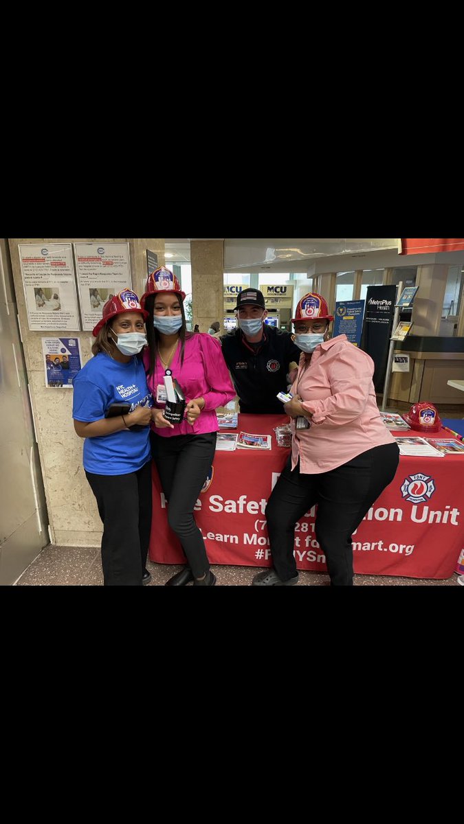 SamrinaKahlon's tweet photo. ⁦⁦Amazing to have ⁦@FDNY⁩ team educating our staff and patients during #patientsafetyweek information event ⁦@NYCHealthSystem⁩/Metropolitan #FDNYSMART #patientsfirst #psw23 #nyc #community #firesafety https://t.co/BNzbC0JswI