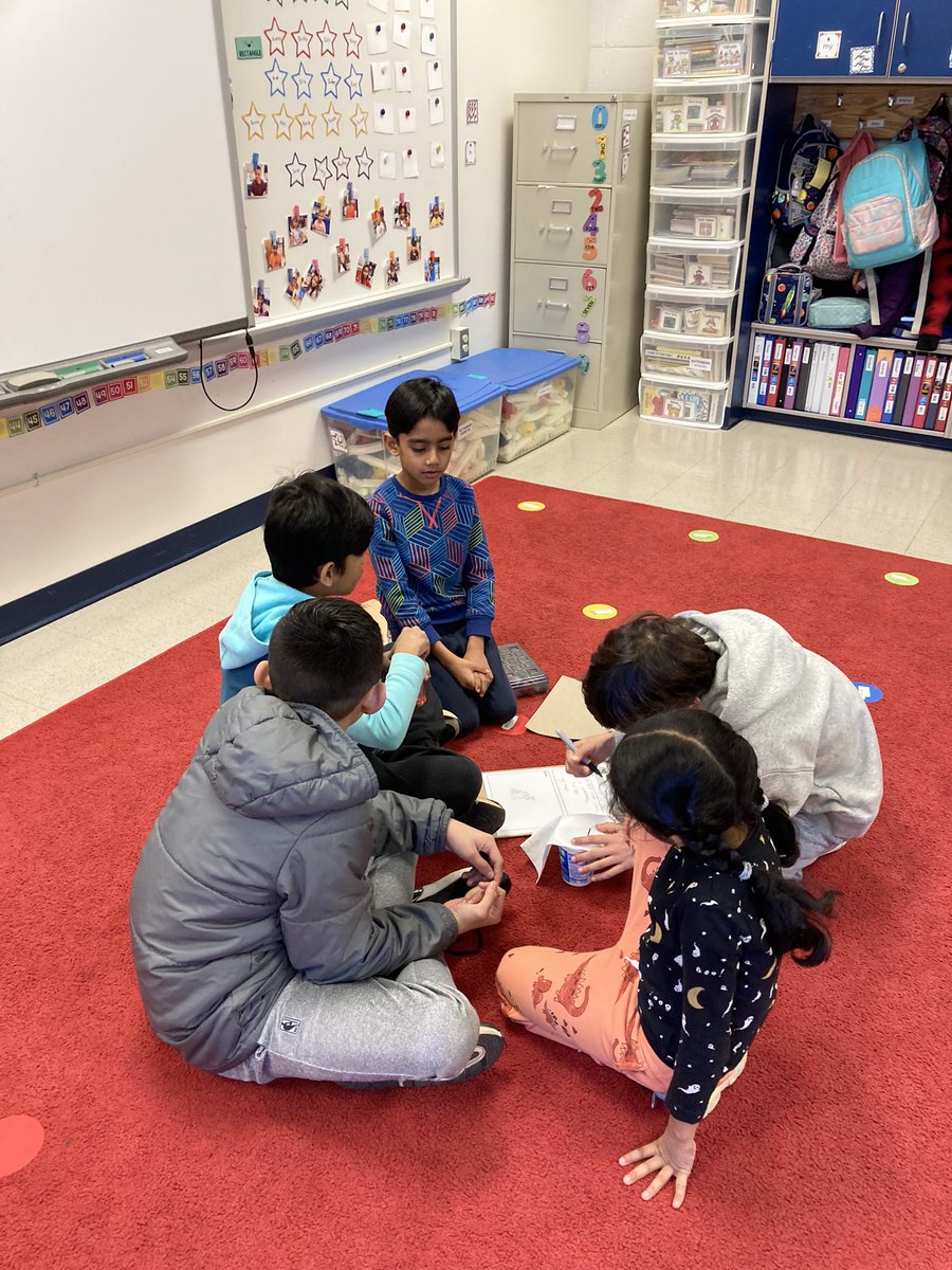 MsRuttenbergFH's tweet photo. Collaborating with our 5th grade friends. #FHhighlights https://t.co/S5ikLz5rkx