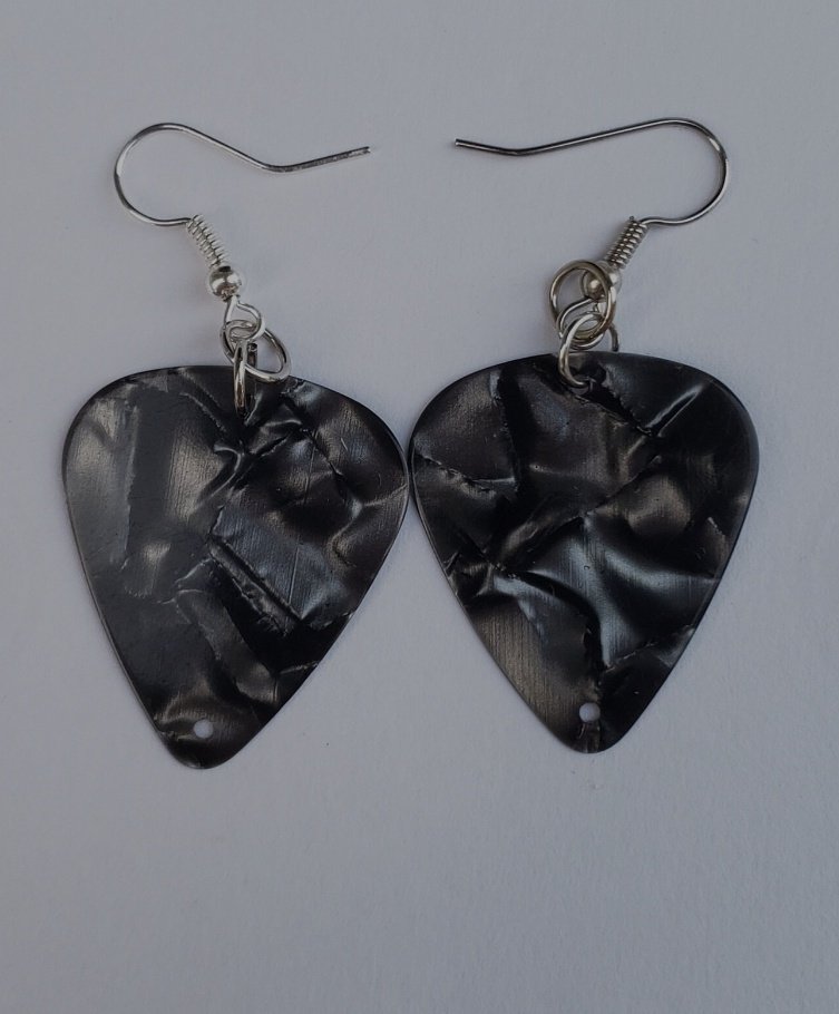 ANewTempo's tweet photo. I think its time you got some guitar pick earrings! 
Get these babies in my etsy shop

🔗 in bio https://t.co/12524bnznq