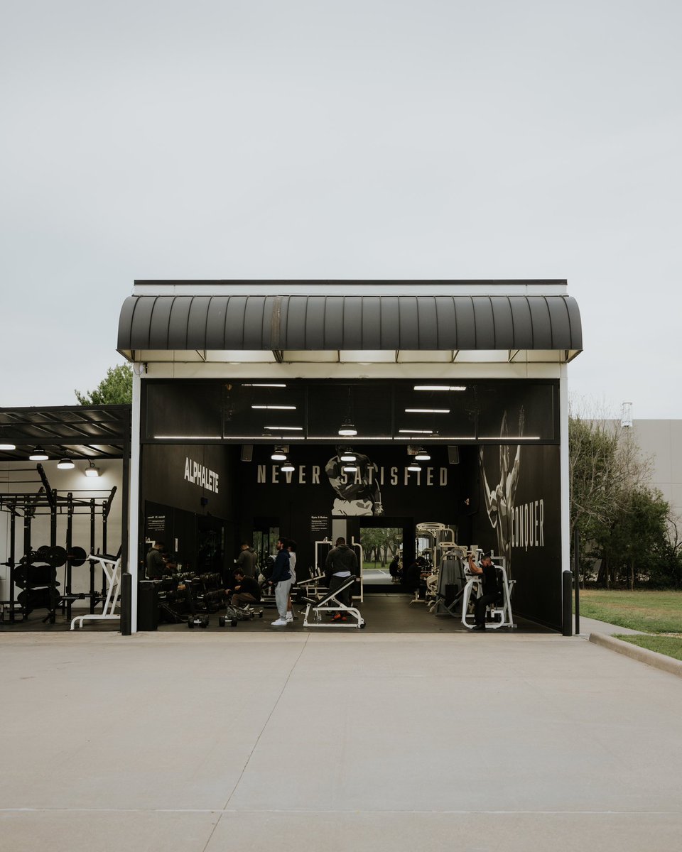 ALPHALAND22's tweet photo. Gym 3 is a vibe…!!!! 🤩✨ https://t.co/pQGvwe7GBg