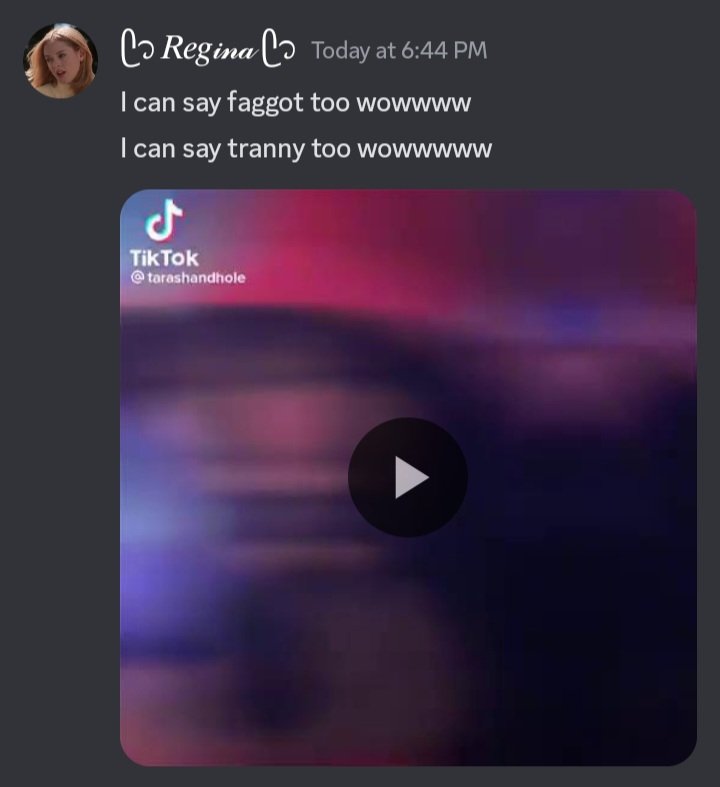cherrybomb652's tweet photo. TW: F slur, T slur, and B slur 

In a discord server and these people are spamming slurs and call me the ignorant one 🤨

#homophobia #transphobia #pleasedontuseslurs https://t.co/aXcLAmqlh0