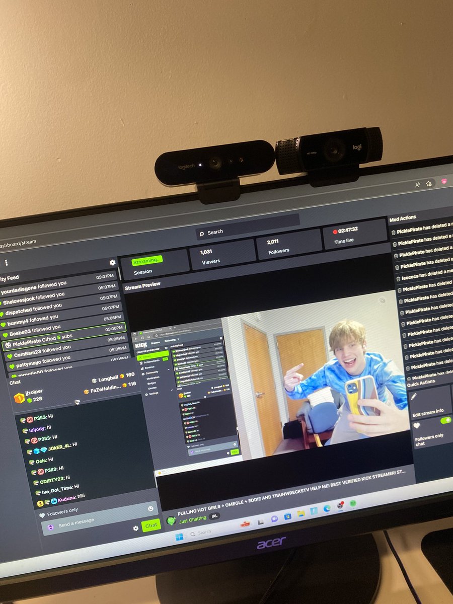 2K FOLLOWERS ON kick.com/lilgmommey 1k VIEWERS THINGS ARE GETTING SPICY LIL GUYS!!!!!