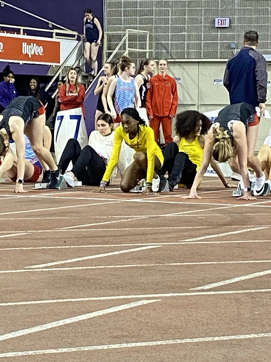 icwgirlstrackxc's tweet photo. 60 METER HURDLES!!! Mi'Liya Lawrence finished 5th overall with a 11.02! https://t.co/sUeqPqNdCy