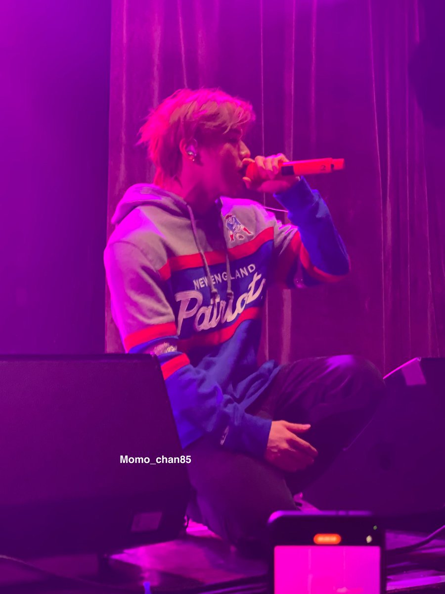 momo_chan85's tweet photo. How does he suit the sporty look so well ππ₯°π₯°ππ
@konnect_danielk #κ°λ€λμ #KangDaniel #FirstParadeinBoston https://t.co/f1jlA0V8Gk