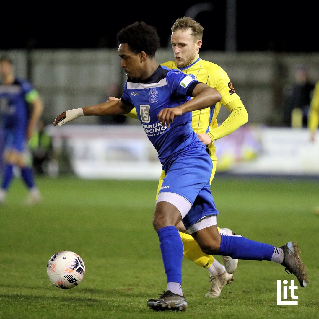 ChipTownFC's tweet photo. Your @LITFibre 𝗠𝗮𝗻 𝗼𝗳 𝘁𝗵𝗲 𝗠𝗮𝘁𝗰𝗵 from tonight's win! 🍾 

@CraigFasanmade 🫡

#BlueArmy 💙 https://t.co/Jgb9f9ZECC