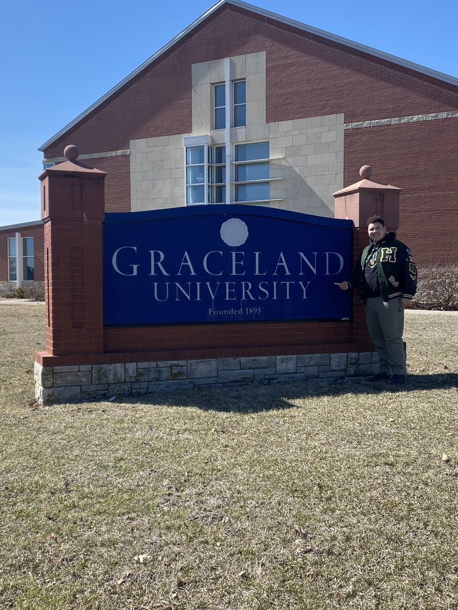 Had a great day at <a href="/GracelandU/">Graceland University</a>  thank you <a href="/CoachLukeSexton/">Luke Sexton</a>  for having me out today! <a href="/PVUSDATHLETICS/">PVUSD Athletics</a> <a href="/hzfbfamily/">Horizon Football</a> <a href="/RonTBAOL/">Ron Sowers</a>