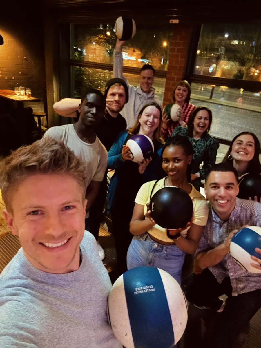 georgerainsford's tweet photo. “We’re gonna score-ore-ore-tonight!” 🎶🎵

#organisedfun https://t.co/mzU2Byvjmw