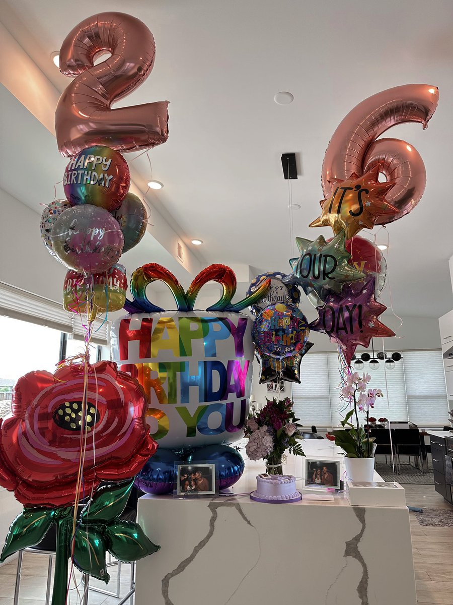 Simone Biles tweet media