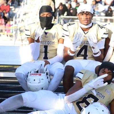 FREE STATE PREPS (@freestatepreps) on Twitter photo freestatepreps.com/post/carleton-…
Fresh off of leading his squad to a Virginia 6A state title, Mr Preston has even bigger moves in mind. On Tuesday Carleton announced he is transferring to the St. Frances Academy Panthers in Baltimore, MD.
<a href="/JujuPreston25/">Carleton “Juju” Preston</a>
<a href="/TorreySmithWR/">Torrey Smith</a> freestatepreps.com/post/carleton-…
Fresh off of leading his squad to a Virginia 6A state title, Mr Preston has even bigger moves in mind. On Tuesday Carleton announced he is transferring to the St. Frances Academy Panthers in Baltimore, MD.
<a href="/JujuPreston25/">Carleton “Juju” Preston</a>
<a href="/TorreySmithWR/">Torrey Smith</a>