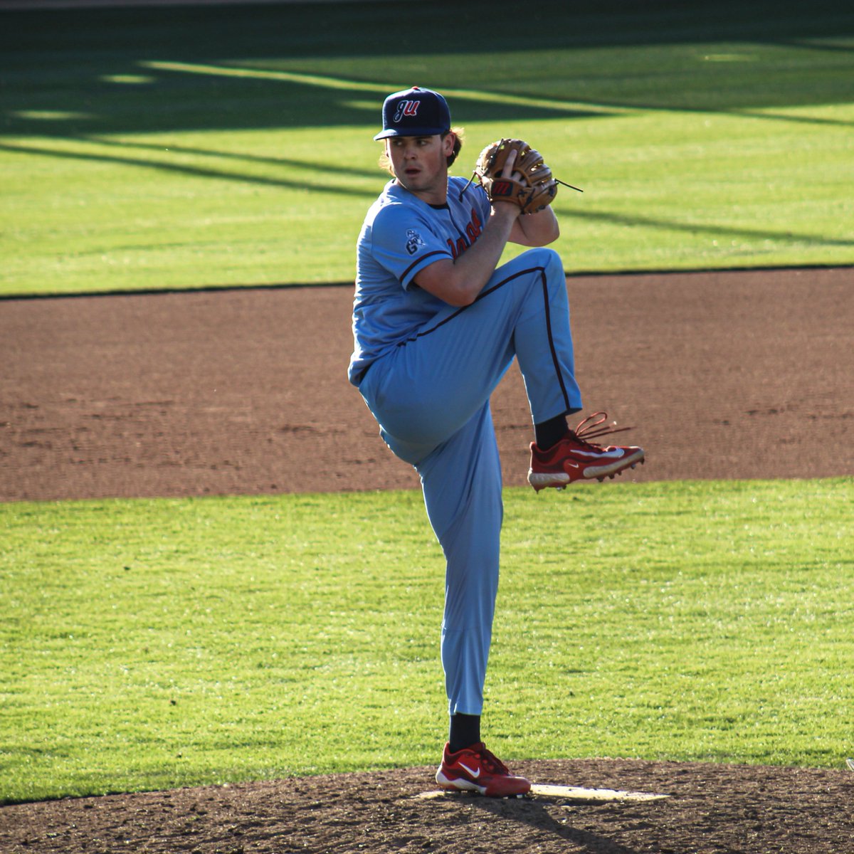 ZagBaseball's tweet photo. Mueller's final line in his first career start on the bump:

- 5 IP*
- 9 K (7 Swinging)*
- 2 ER
- 4 H
- 1 BB

*Career-highs

#GDTBAZ | #GoZags https://t.co/nsSggOCvx2