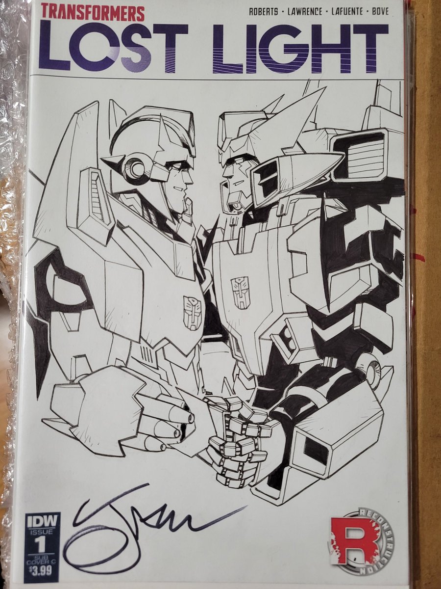 Kitatha's tweet photo. Here's my old commissions from previous TFcon's I don't believe I've ever posted publicly.
They are no longer for my eyes only. Happy DriftRod to all the shippers. 
Purposely have the first as Post LL DriftRod.

Enjoy

The first by @JLawrence_Art 
The second by @markerguru https://t.co/rcWpZD3xbE