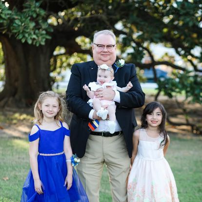 Futch4GAGOP's tweet photo. As a husband, father, &amp; grandfather, it breaks Dennis's heart to watch Democrats push for policies to murder babies before &amp; even after birth. This must stop, &amp; we need a strong leader to be a voice for the unborn right here in GA. Dennis Futch is that voice.
#FamilyFirst #GOP https://t.co/hrHq98n451