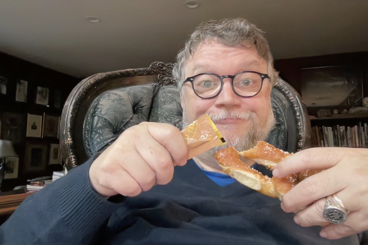 SHAPPY Pretzels showed up warm and delicious at my door.  Just in time for a bite! Thank You!