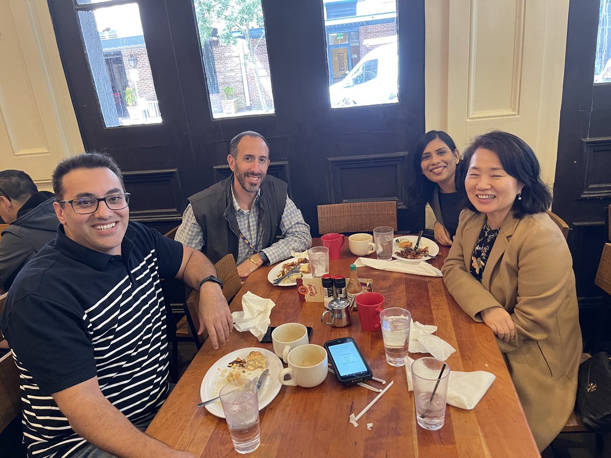 Feeling nostalgic at #USCAP2023 with downstate colleagues! See you all again at Baltimore!
