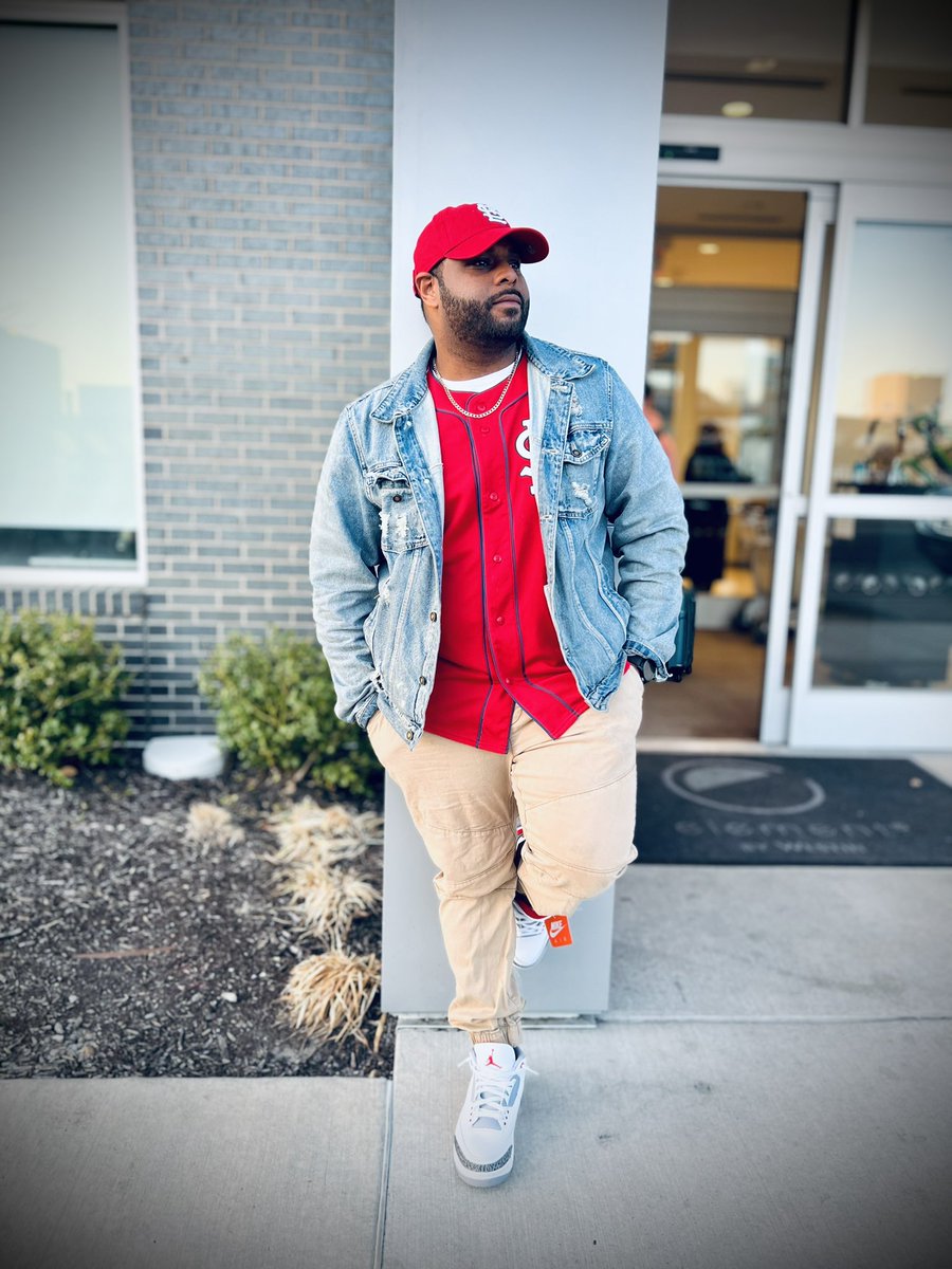 _UPNCOMING1's tweet photo. Here’s to 34 years around the sun. Happy Birthday to me and Happy #314Day to all of my STL folks. 

#kotd #KOTN #314day #stlmade #STL #stlcardinals  #jordan3 #jordan3firered #snkrskickcheck #snkrsliveheatingup #nike #jordan #yoursneakersaredope @THEDOPESOLE @Nike @nikestore https://t.co/QlxTyJ6ndG
