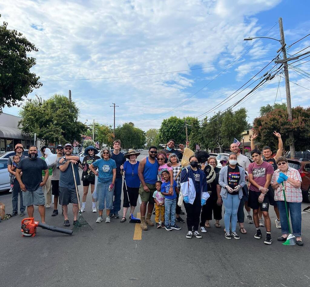 Hey neighbors! It's that time of year again - the annual YSV Spring Cleanup is coming up on Sunday, April 2, 2023, from 9-11am, and we need your help to make it a success!

Our 1-block Village needs some serious TLC, and we're counting on you to help us … instagr.am/p/Cpyh5VjPh59/