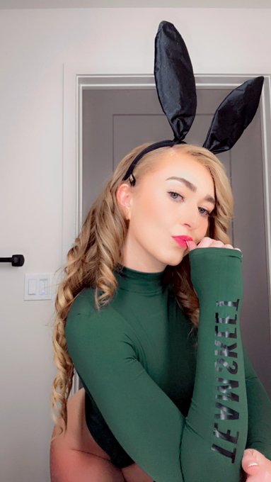 @TeamSkeet the Easter bunny came early this year 💚💚💚 https://t.co/OQ99gmo5Qh<a class="tags" href="/tag/teamskeet">@teamskeet</a>