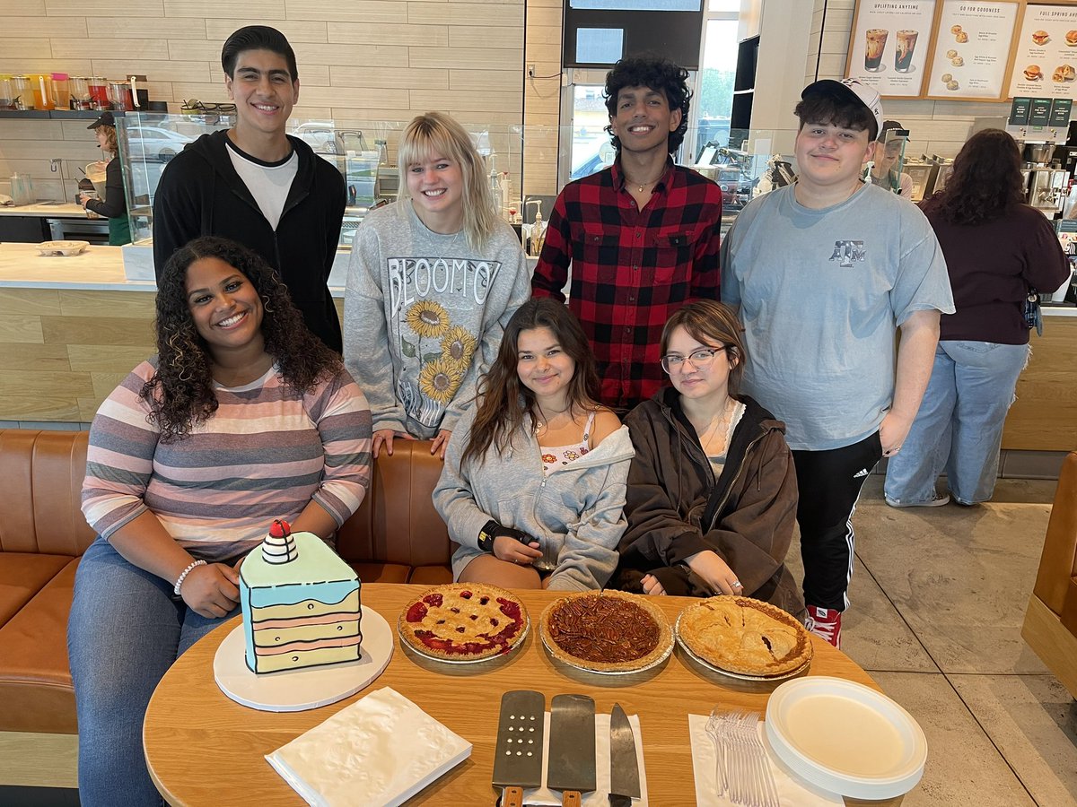TheDungeoneers's tweet photo. PIE DAY was sweeter with these students. Grateful for the coolest Cake Lady around, Rachel Helmick and our OAP cast and Directors. #UILOAP23 #CarpeDiem https://t.co/s4kIW1BGhv