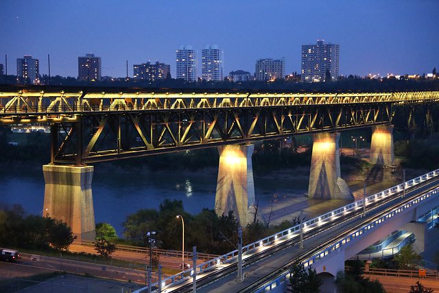 The #HighLevelBridge in #Edmonton #Alberta  will be lit in yellow for Problem Gambling Awareness Month (PGAM). MyHealth.Alberta.ca GameSenseAB.ca #PGAM #PGAM2023 #ProblemGambling #ResponsibleGaming #Addiction #GamblingAddiction #Yeg #LightTheBridge🆙