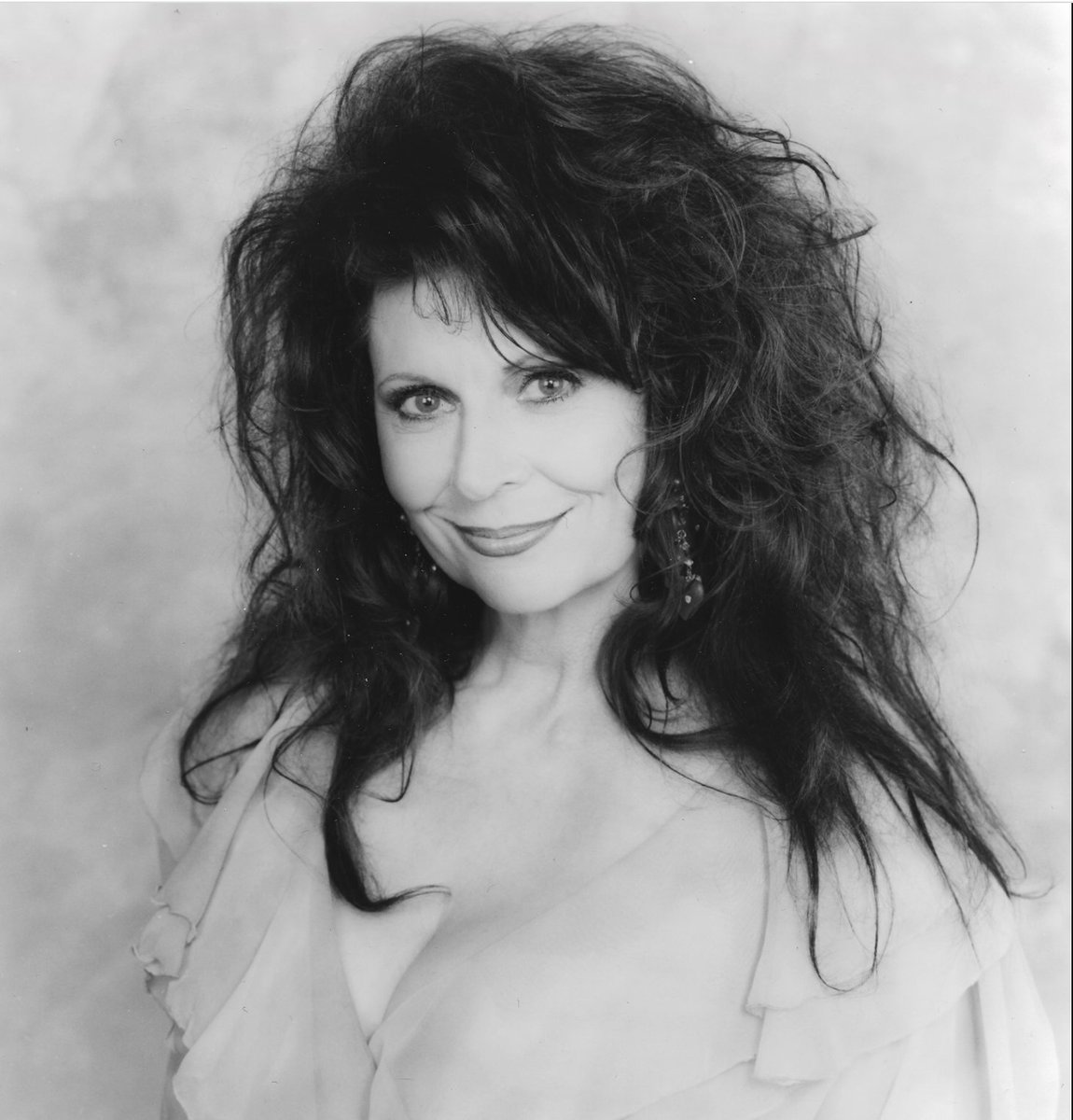 TheProLoveCoach's tweet photo. @hwinkler4real Six years ago they left Anne Wedgeworth out too. A remarkable character actress. She won a Tony for her role in Chapter Two, and was in too many movies to count! It's so painful for the families... and the fans. https://t.co/gI6GoCayoj