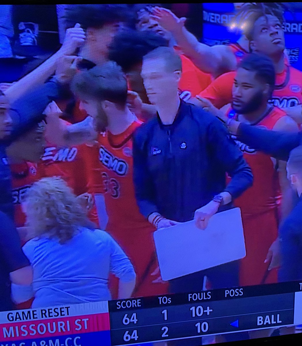 ZeroStarRecruit's tweet photo. Only first game of tournament, but #SEMO coach is clubhouse leader for Best Neck. #FirstFour #TXAMCC https://t.co/0X17lJ1MLB