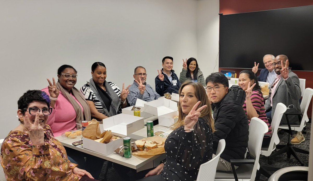 RadiologyUSC's tweet image. First successful and social staff luncheon of the year! Effectively held in the new Radiology Chair's Suite, where the focus is on #MeetingPlaces and #CollaborationSpaces. 

What a great representative opportunity for functionally invoking the theme! #FightOn #TrojanFamily