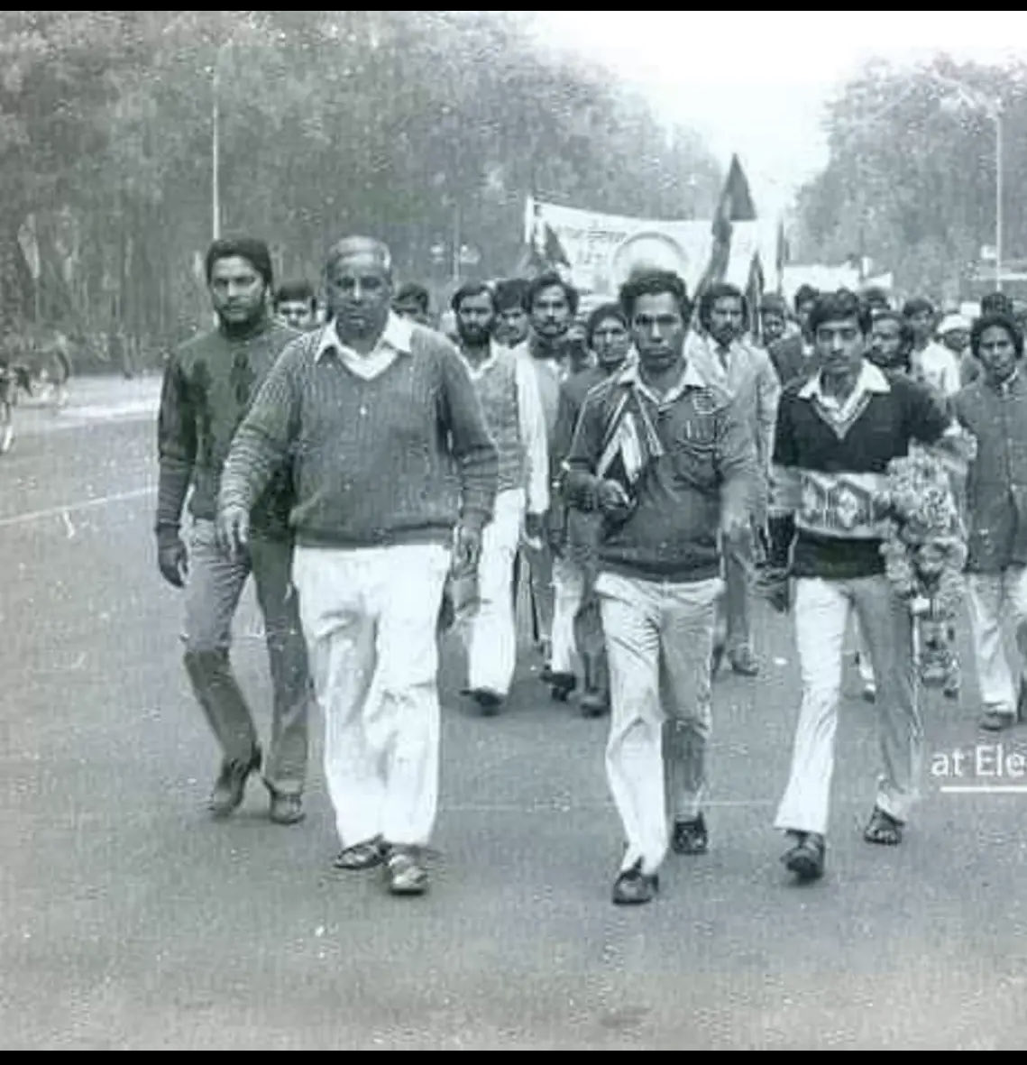 ramjigautambsp's tweet photo. असंभव को सम्भव करने वाले त्याग तपस्या संघर्ष के प्रतीक दलितों पिछड़ों आदिवासियों मे राजनैतिक चेतना पैदा करने वाले Bamcef DS4और BSP के संस्थापक युग पुरुष मान्यवर श्री कांशीराम साहब की जयन्ती पर आप सभी  को हार्दिक शुभकामनाएं।मान्यवर साहब अमर रहें। BSP जिन्दाबाद है और रहेगी।जय भीम https://t.co/znb88B07rx